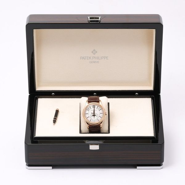 Patek Philippe Complications 5205R-001